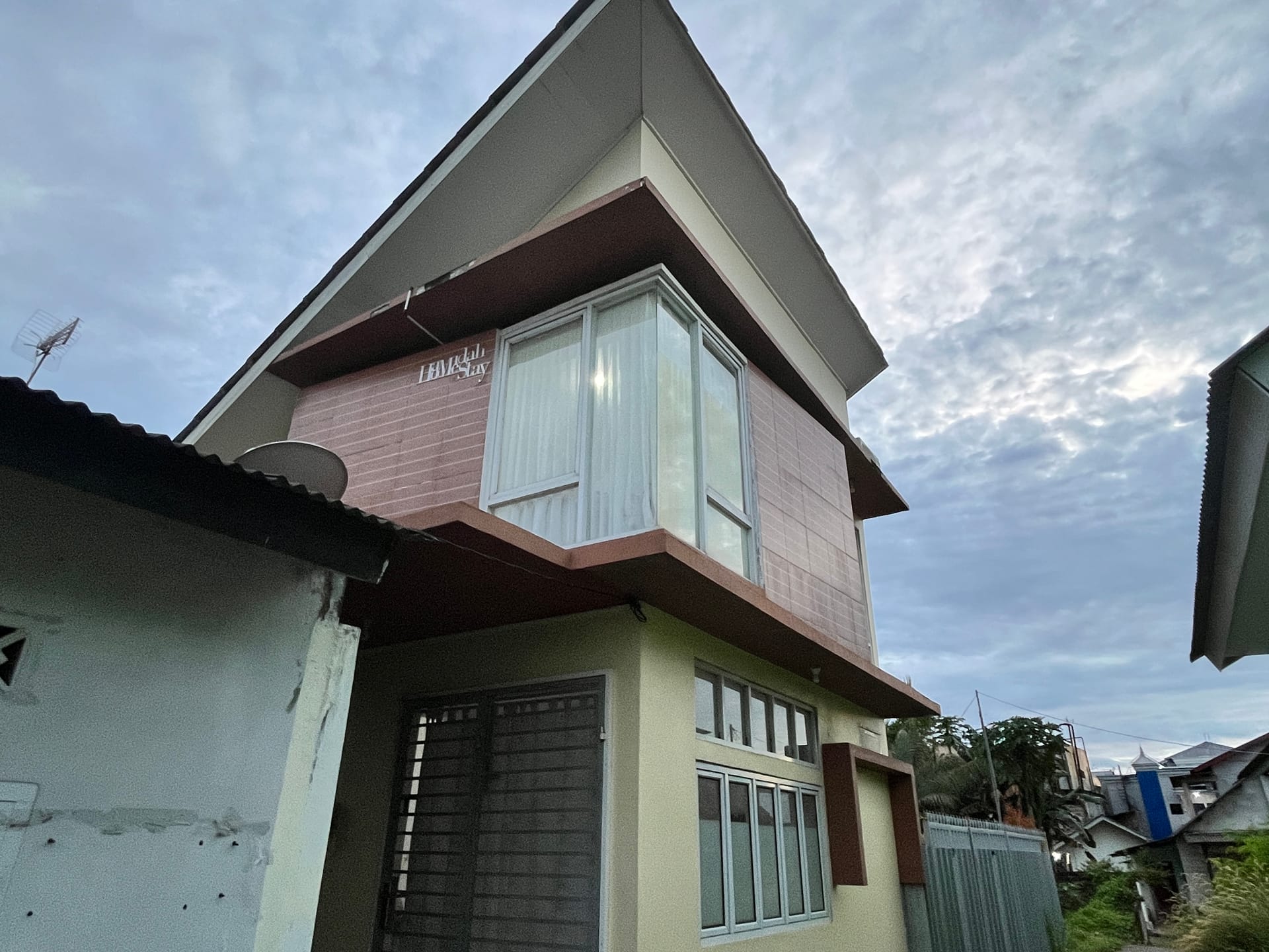 Homestay Hero Image